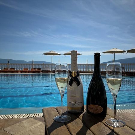 Nuna Hotel Radhimë Eksteriør bilde