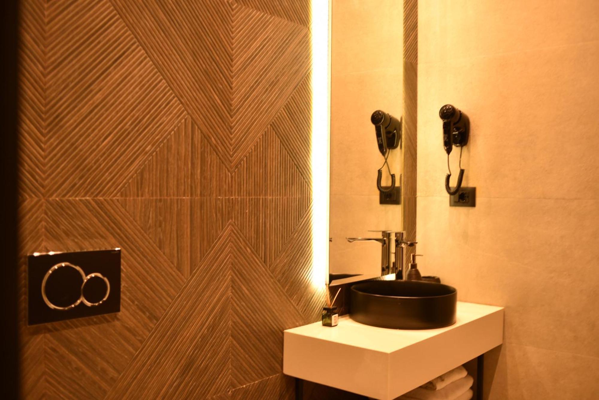 Nuna Hotel Radhimë Rom bilde
